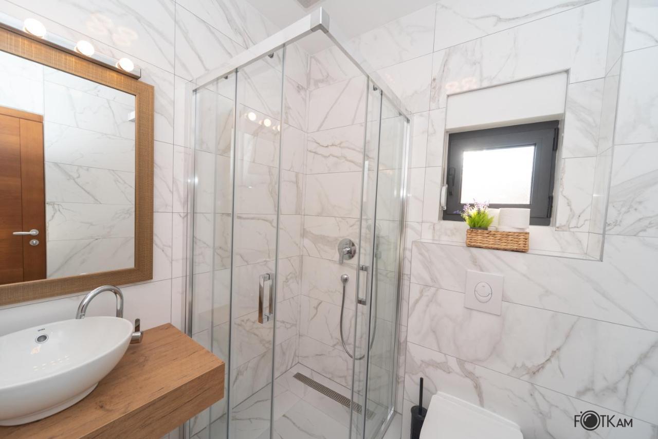Libar Studio Apartments Baška Voda المظهر الخارجي الصورة