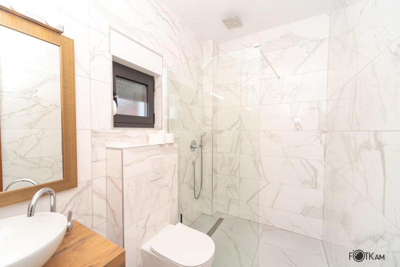 Libar Studio Apartments Baška Voda المظهر الخارجي الصورة