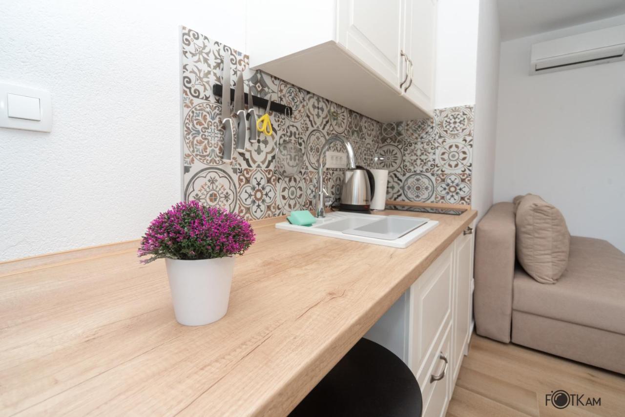 Libar Studio Apartments Baška Voda المظهر الخارجي الصورة