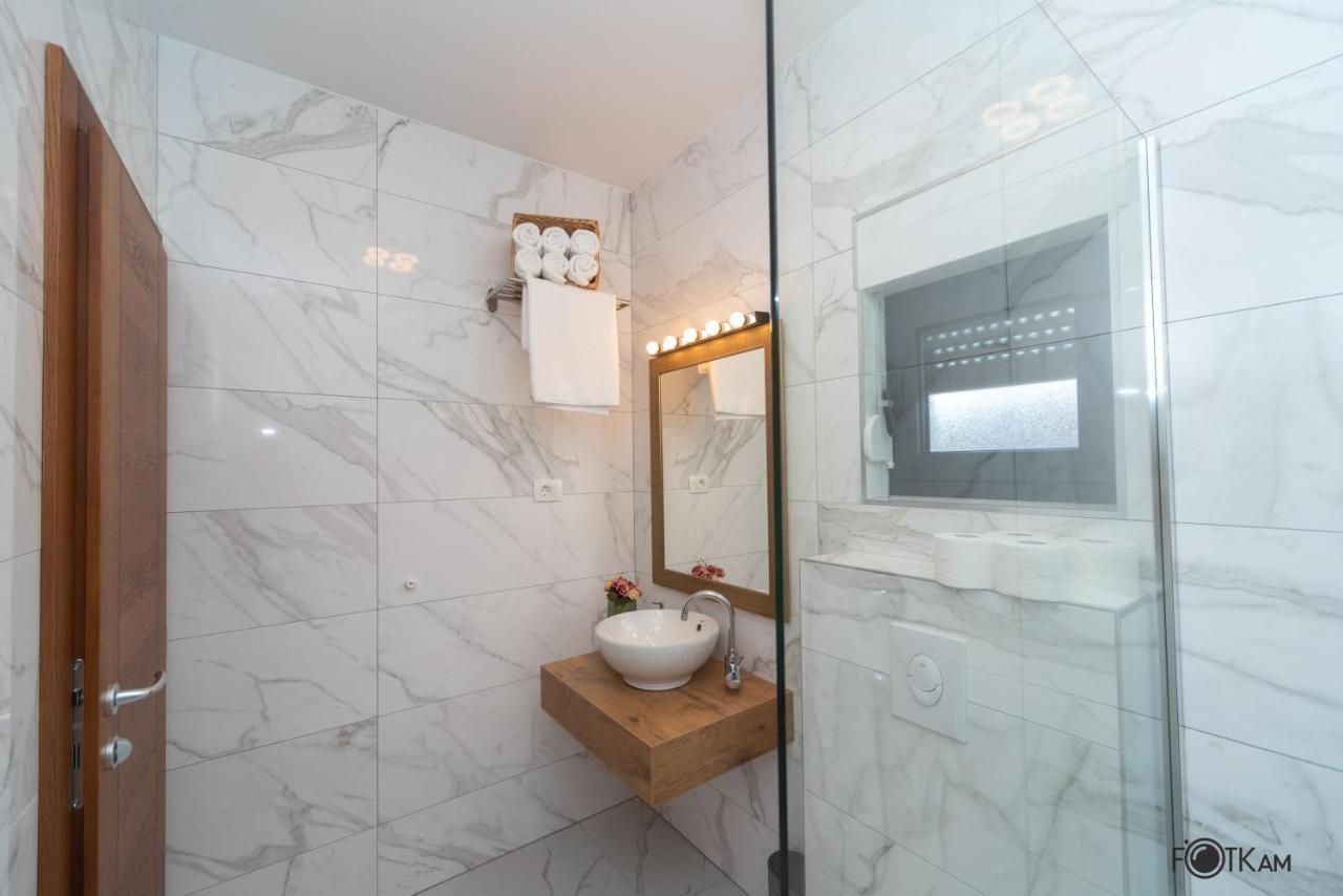 Libar Studio Apartments Baška Voda المظهر الخارجي الصورة